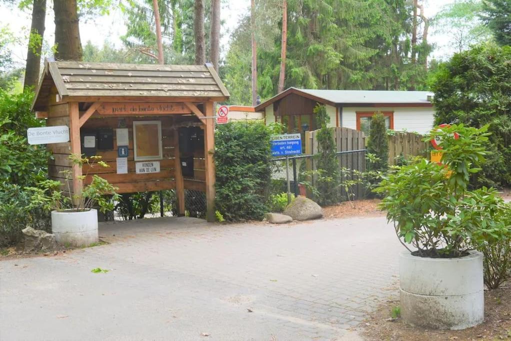 Sfeervol Chalet De Dassenburcht Emst Luaran gambar